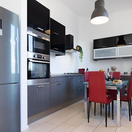 Апартаменты Nam House & Posto Auto Милан Экстерьер фото